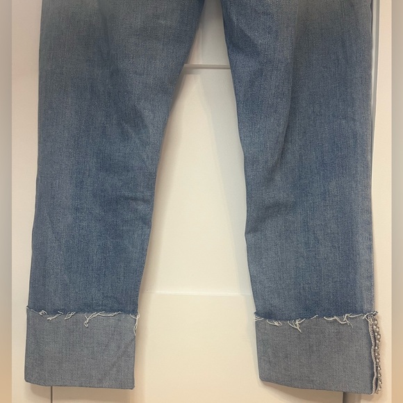 Hi, selling these breathtaking jeans 👖 for women in size US 06. - Picture 11 of 14